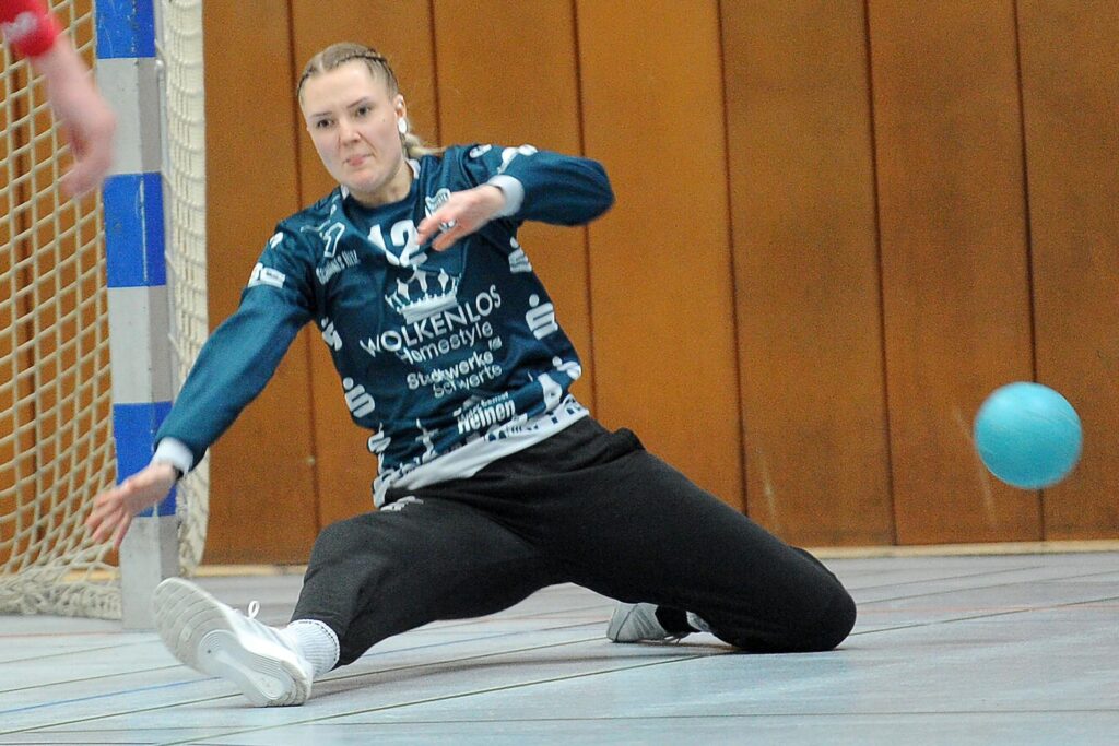 Dana Misiok ist zurzeit die einzige Torhüterin im Oberliga-Kader der HSG Schwerte/Westhofen. © Manuela Schwerte